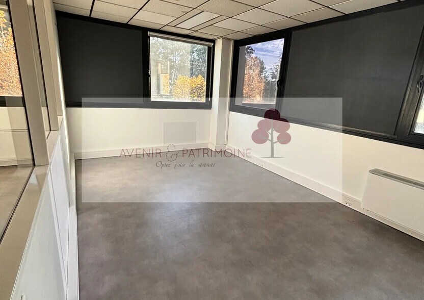 Bureau dans Aix-En-Provence à louer - Photo de l’immeuble – Image 3 sur 5