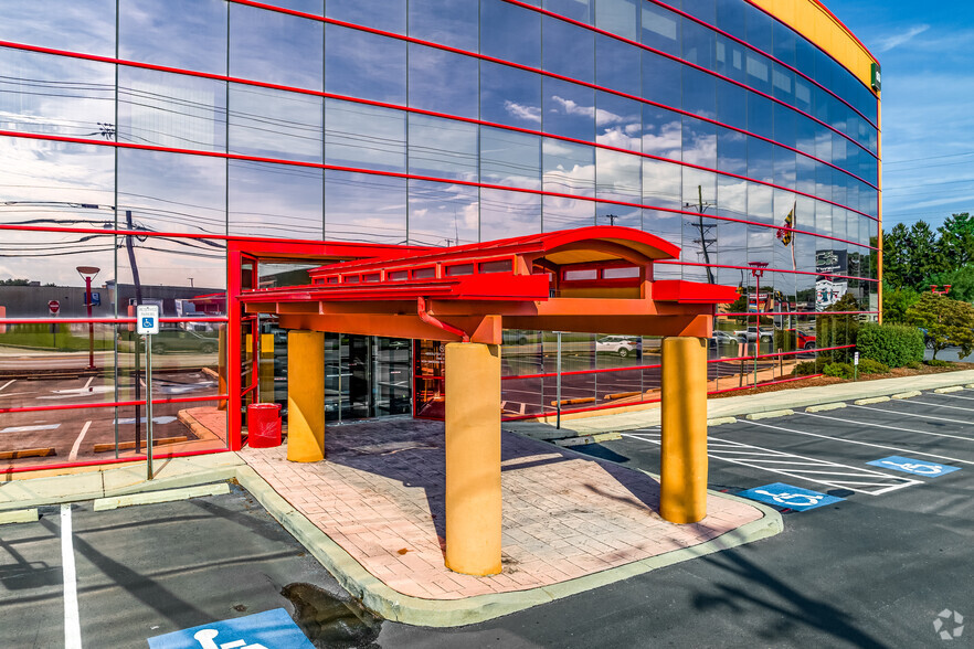 13424 Pennsylvania Ave, Hagerstown, MD à louer - Photo de l’immeuble – Image 2 sur 7
