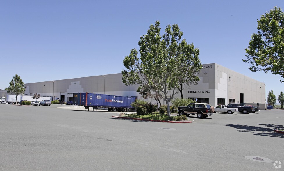 6500-6550 Goodyear Rd, Benicia, CA à louer - Photo de l’immeuble – Image 2 sur 6