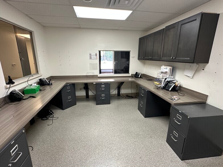 2005 Garey Ave, Pomona, CA à louer - Photo de l’immeuble – Image 3 sur 18