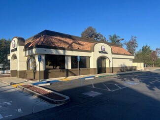 Plus de détails pour 4718 Green River Rd, Corona, CA - Local commercial à louer