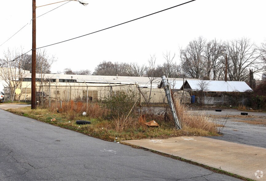 792 SW Windsor St, Atlanta, GA à louer - Photo de l’immeuble – Image 2 sur 24