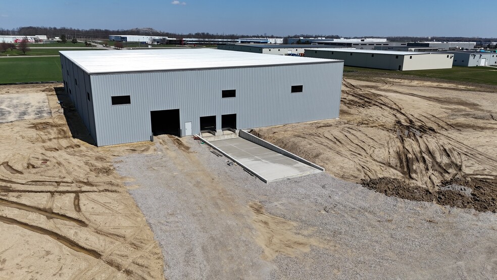 9185 Conservation Way, Fort Wayne, IN à louer - Photo de l’immeuble – Image 3 sur 7