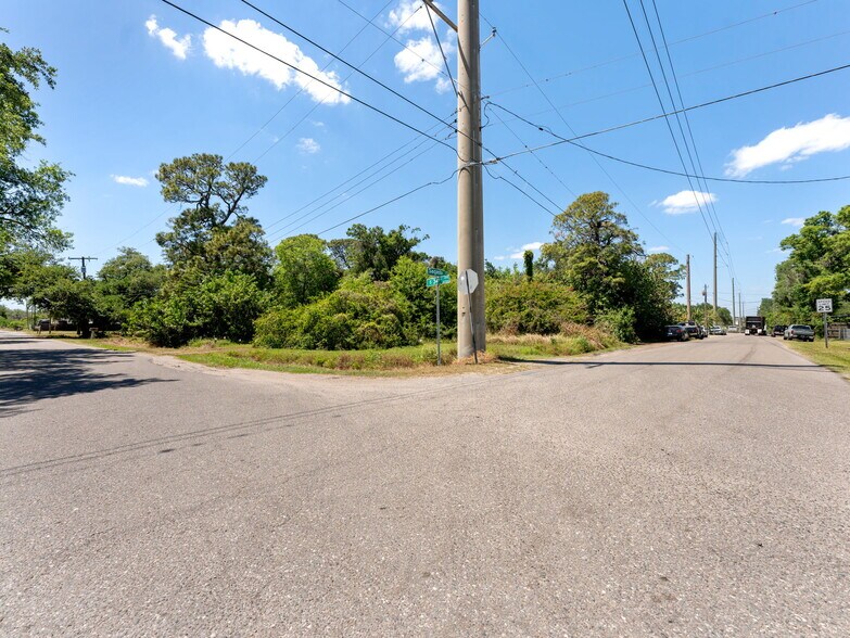 4724 34th Ave S, Tampa, FL à vendre - Photo de l’immeuble – Image 2 sur 11