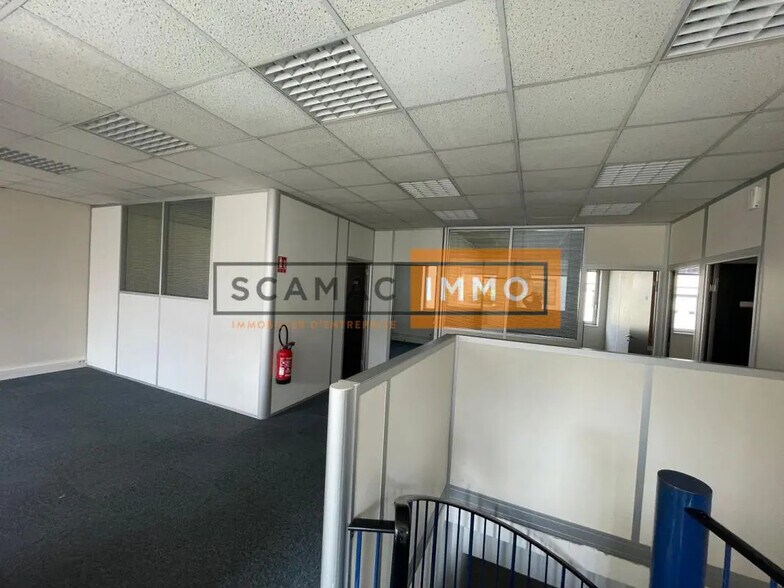 86 Avenue Louis Roche, 92230 Gennevilliers, Gennevilliers à louer - Photo de l’immeuble – Image 1 sur 8
