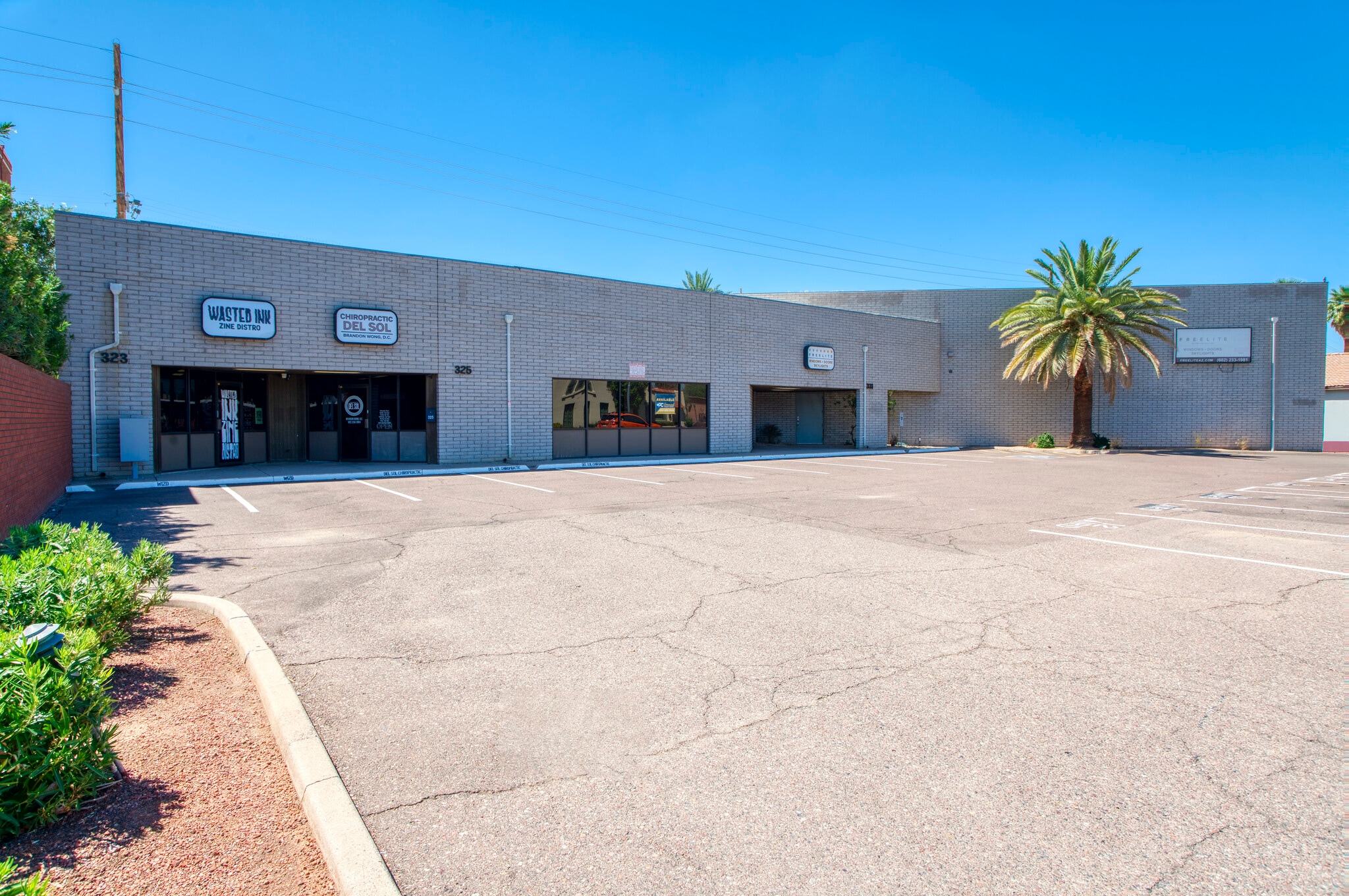 323-331 W McDowell Rd, Phoenix, AZ à vendre Photo de l’immeuble– Image 1 sur 12