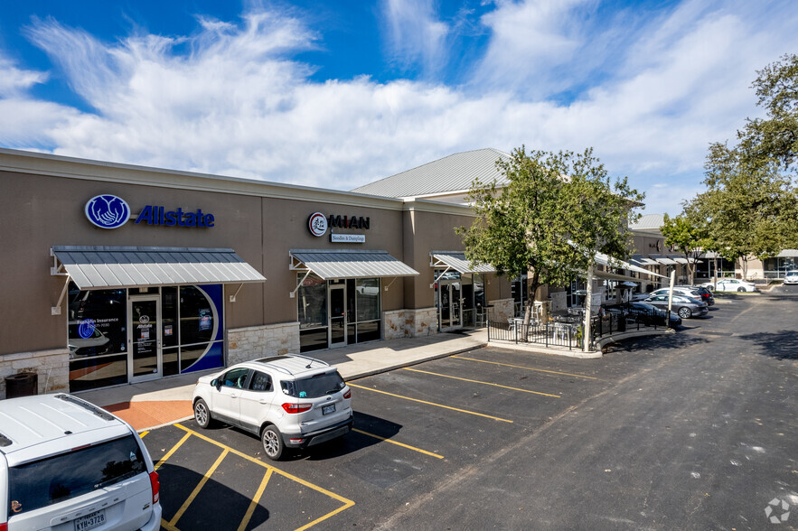 19141 Stone Oak Pky, San Antonio, TX à louer - Photo de l’immeuble – Image 2 sur 15