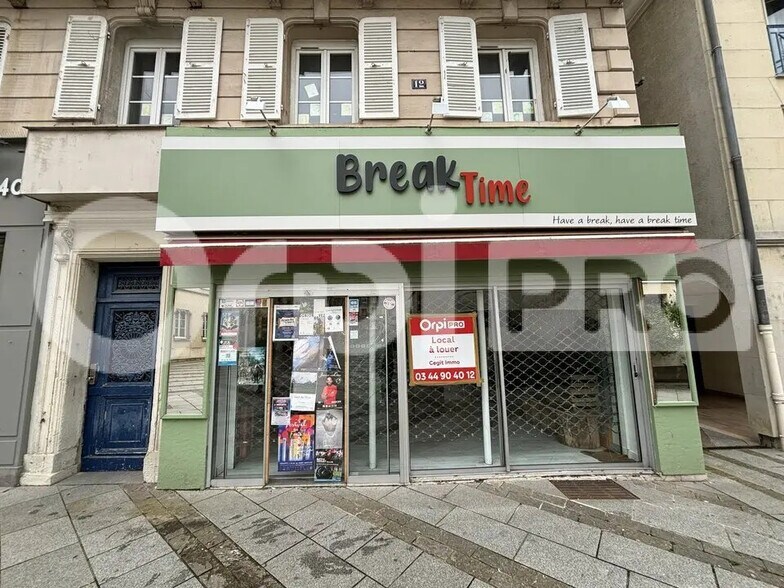 Local commercial dans Compiègne à louer - Photo de l’immeuble – Image 1 sur 6