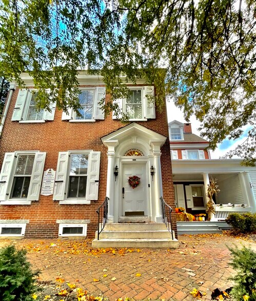 255 E Kings Hwy, Haddonfield, NJ à louer - Photo de l’immeuble – Image 2 sur 4