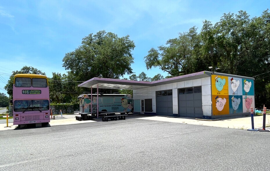 2216 SW 13th St, Gainesville, FL à vendre - Photo de l’immeuble – Image 2 sur 13