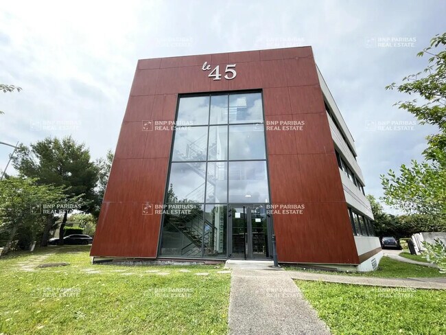 Plus de détails pour Bureau à louer