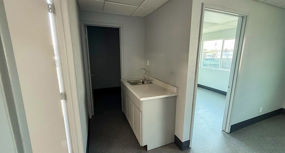 4973 E Lansing Way, Fresno, CA à louer - Photo intérieure – Image 3 sur 6