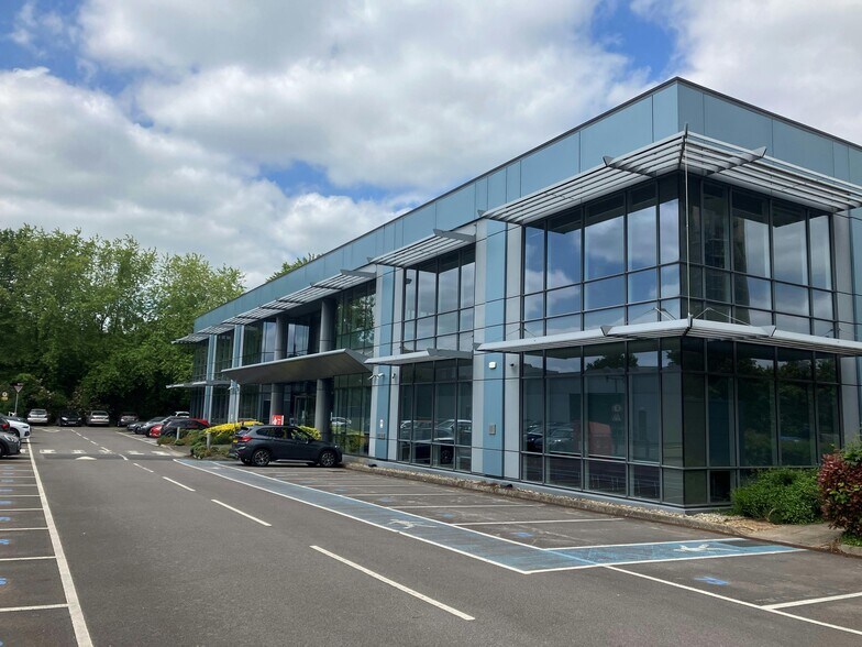 3 The Boulevard, Watford à louer - Photo de l’immeuble – Image 1 sur 5