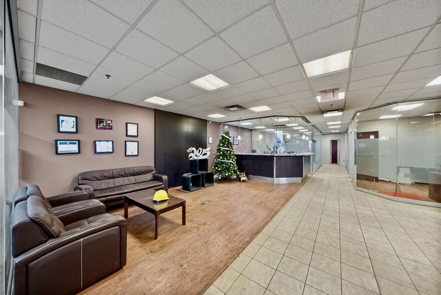 6 Sangster Rd, Uxbridge, ON à vendre - Photo intérieure – Image 3 sur 14