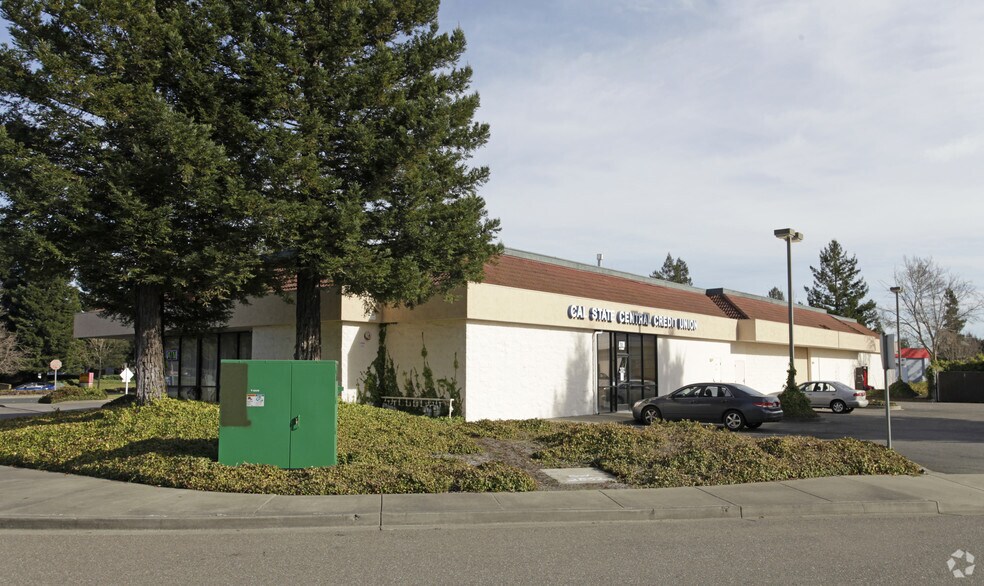 6425-6475 Redwood Dr, Rohnert Park, CA à louer - Photo de l’immeuble – Image 2 sur 3