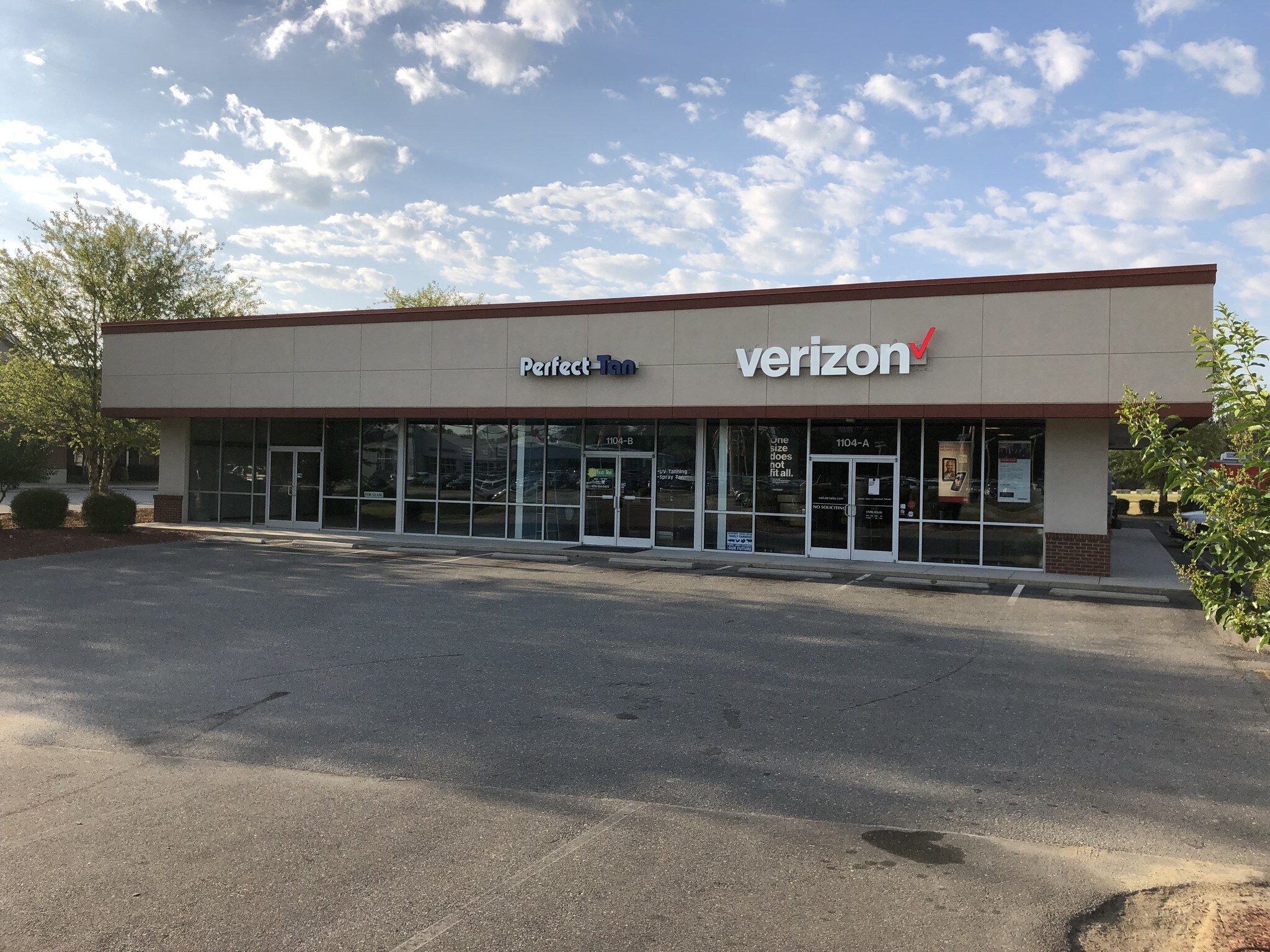 1104 N Brightleaf Blvd, Smithfield, NC à louer Photo de l’immeuble– Image 1 sur 3