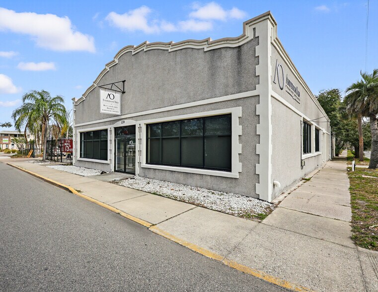 239 San Marco Ave, Saint Augustine, FL à vendre - Photo de l’immeuble – Image 3 sur 12