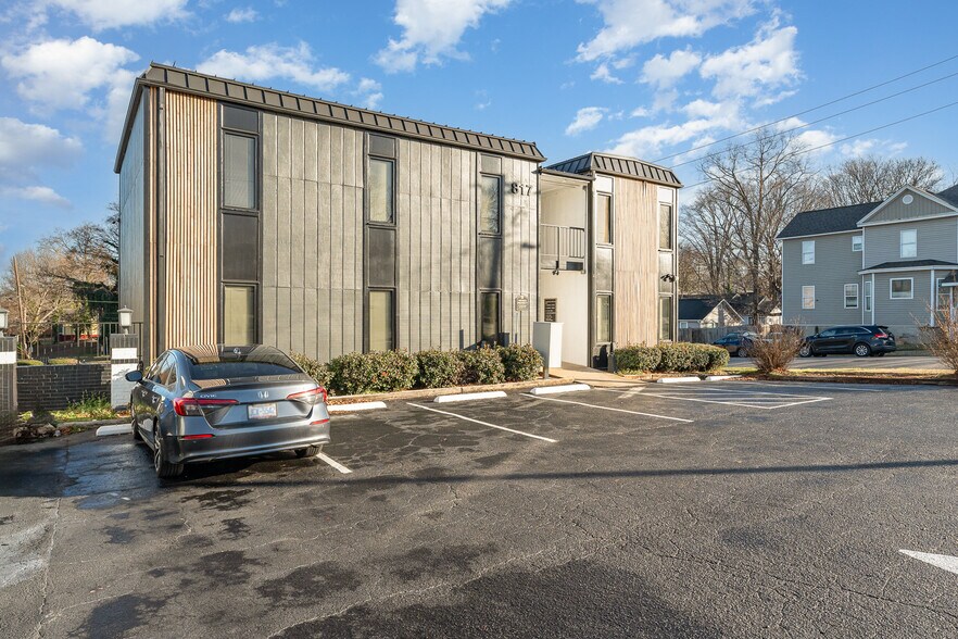 817 New Bern Ave, Raleigh, NC à vendre - Photo de l’immeuble – Image 3 sur 12