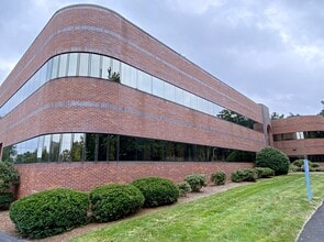 20 Pondmeadow Dr, Reading, MA à louer Photo de l’immeuble– Image 1 sur 25