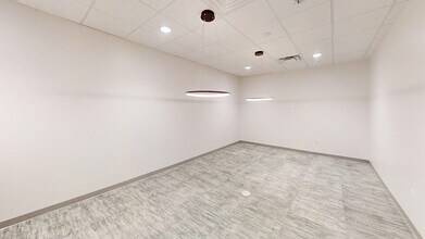 1616 E Millbrook Rd, Raleigh, NC à louer Photo intérieure– Image 2 sur 7