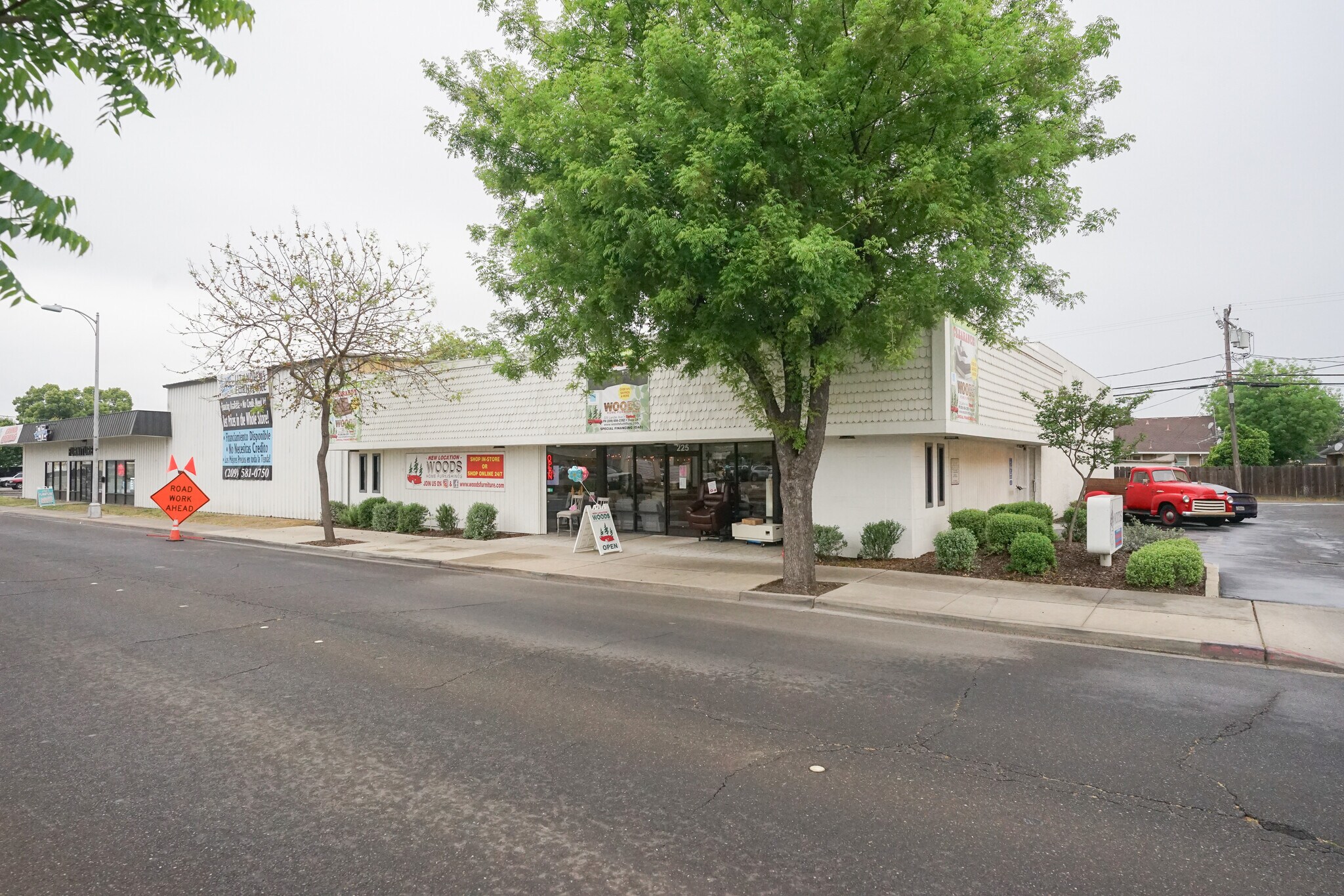 225 Lander Ave, Turlock, CA à vendre Photo principale– Image 1 sur 19
