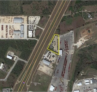 Plus de détails pour 19910 S IH-37, Elmendorf, TX - Terrain à louer