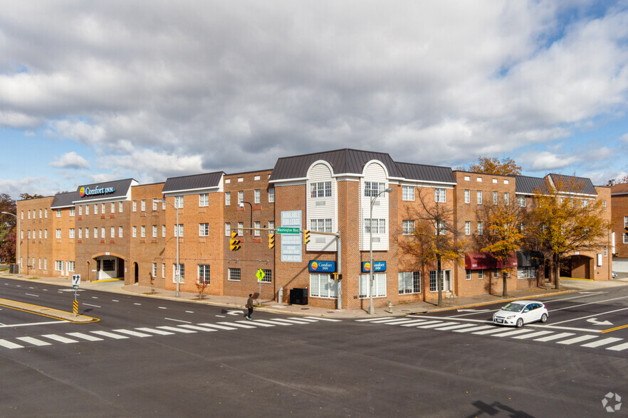 1211 N Glebe Rd, Arlington, VA à louer - Photo de l’immeuble – Image 1 sur 5