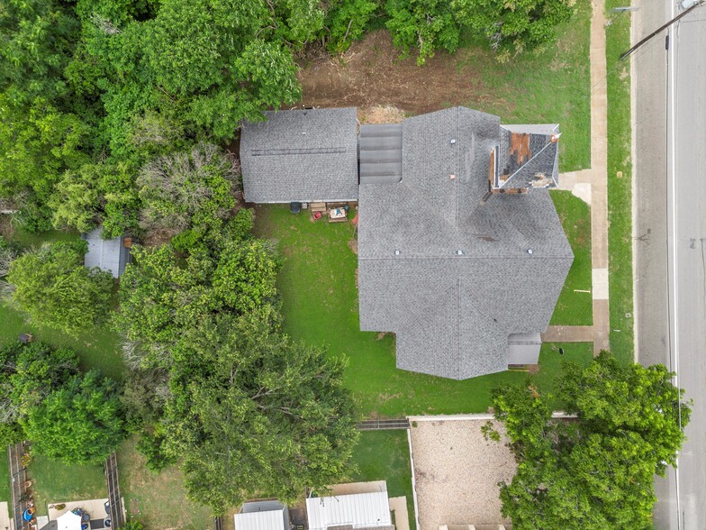 609 S Main St, Mcgregor, TX à vendre - Photo de l’immeuble – Image 2 sur 6