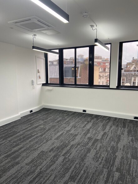 45 Conduit St, Londres à louer - Photo de l’immeuble – Image 2 sur 6