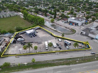 Plus de détails pour 2695 NW 141st St, Opa Locka, FL - Industriel/Logistique à vendre