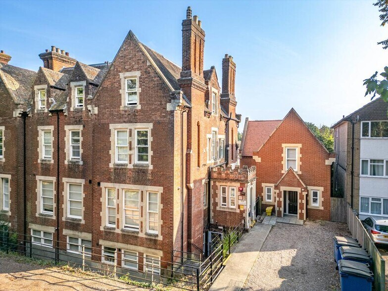 57-57A New Dover Rd, Canterbury à vendre - Photo de l’immeuble – Image 1 sur 10