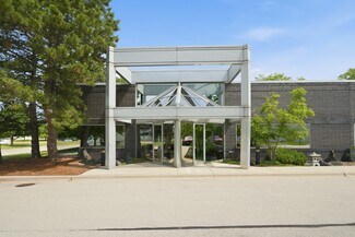 Plus de détails pour 975 Campus Dr, Mundelein, IL - Local d’activités à vendre