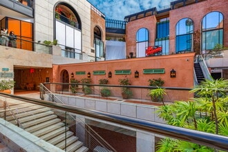 413-445 N Rodeo Dr, Beverly Hills, CA à louer Photo intérieure– Image 1 sur 6
