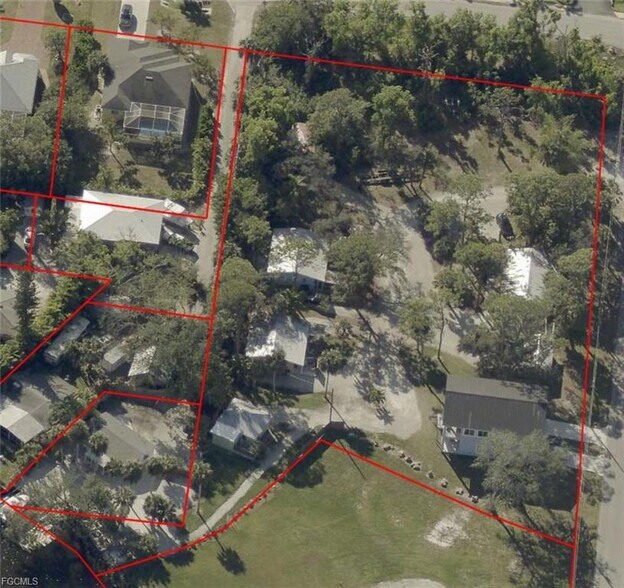 27590 Big Bend Rd, Bonita Springs, FL à vendre - Photo de l’immeuble – Image 2 sur 30