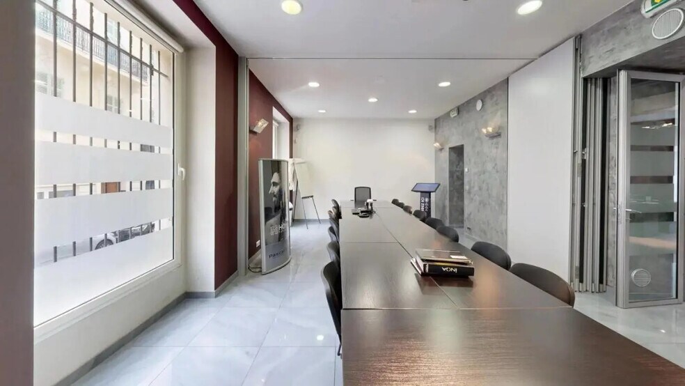 Bureau dans Nice à vendre - Photo de l’immeuble – Image 1 sur 13