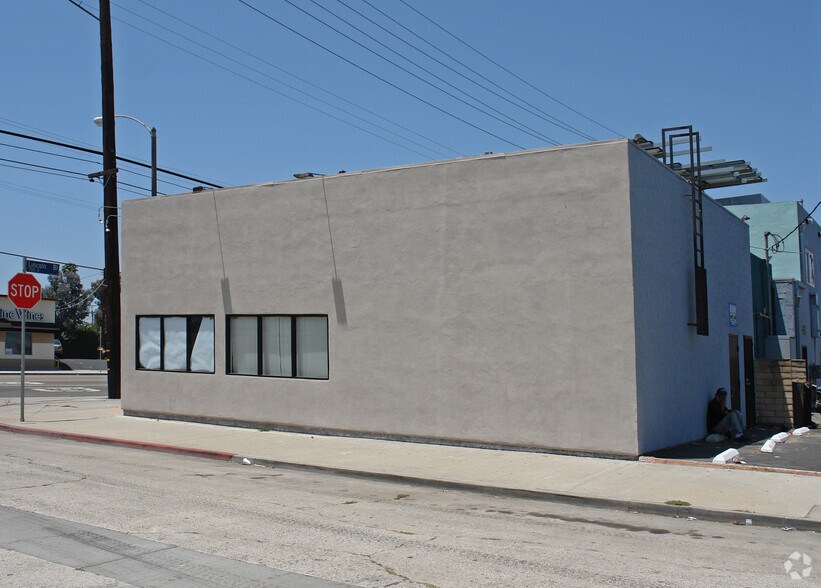 734-736 Lincoln Blvd, Venice, CA à louer - Photo de l’immeuble – Image 2 sur 9
