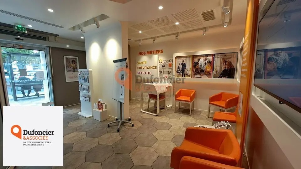 Local commercial dans Châtellerault à louer - Photo de l’immeuble – Image 2 sur 5