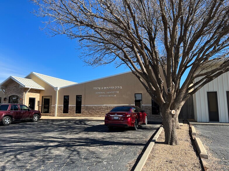 2421 Commerce -1, Amarillo, TX à vendre - Photo de l’immeuble – Image 3 sur 6