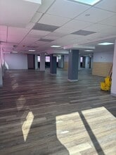 33 SW 2nd Ave, Miami, FL à louer Photo intérieure– Image 2 sur 16