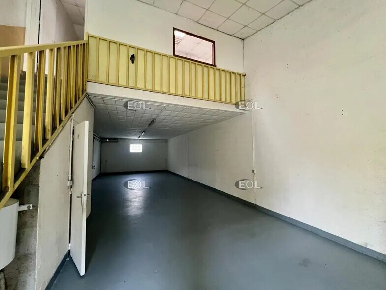 Local d’activités dans Saint-Witz à louer - Photo intérieure – Image 3 sur 12