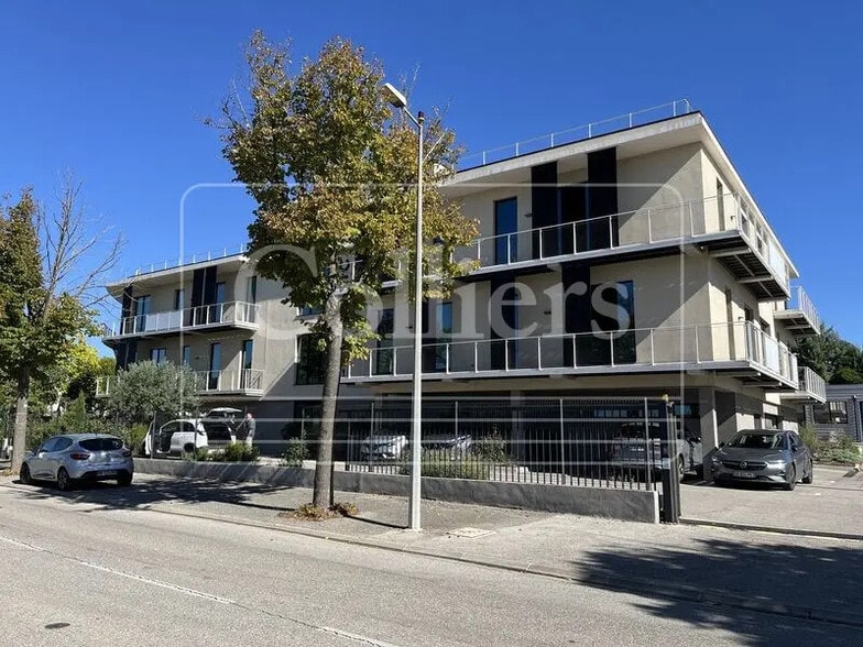 20 Rue Georges Claude, Aix-en-Provence à louer - Photo de l’immeuble – Image 3 sur 14