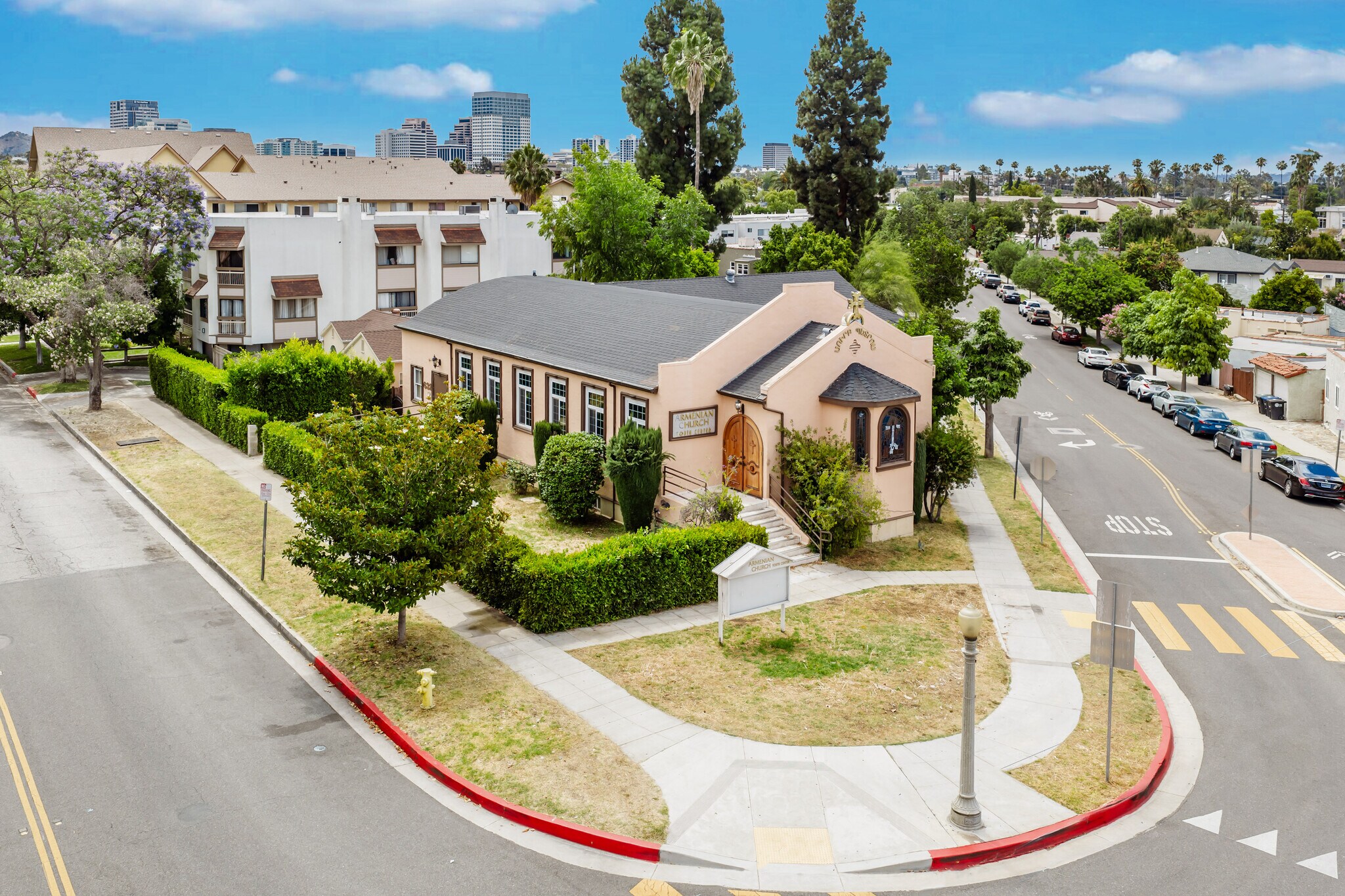 632 W Stocker St, Glendale, CA à vendre Photo de l’immeuble– Image 1 sur 33