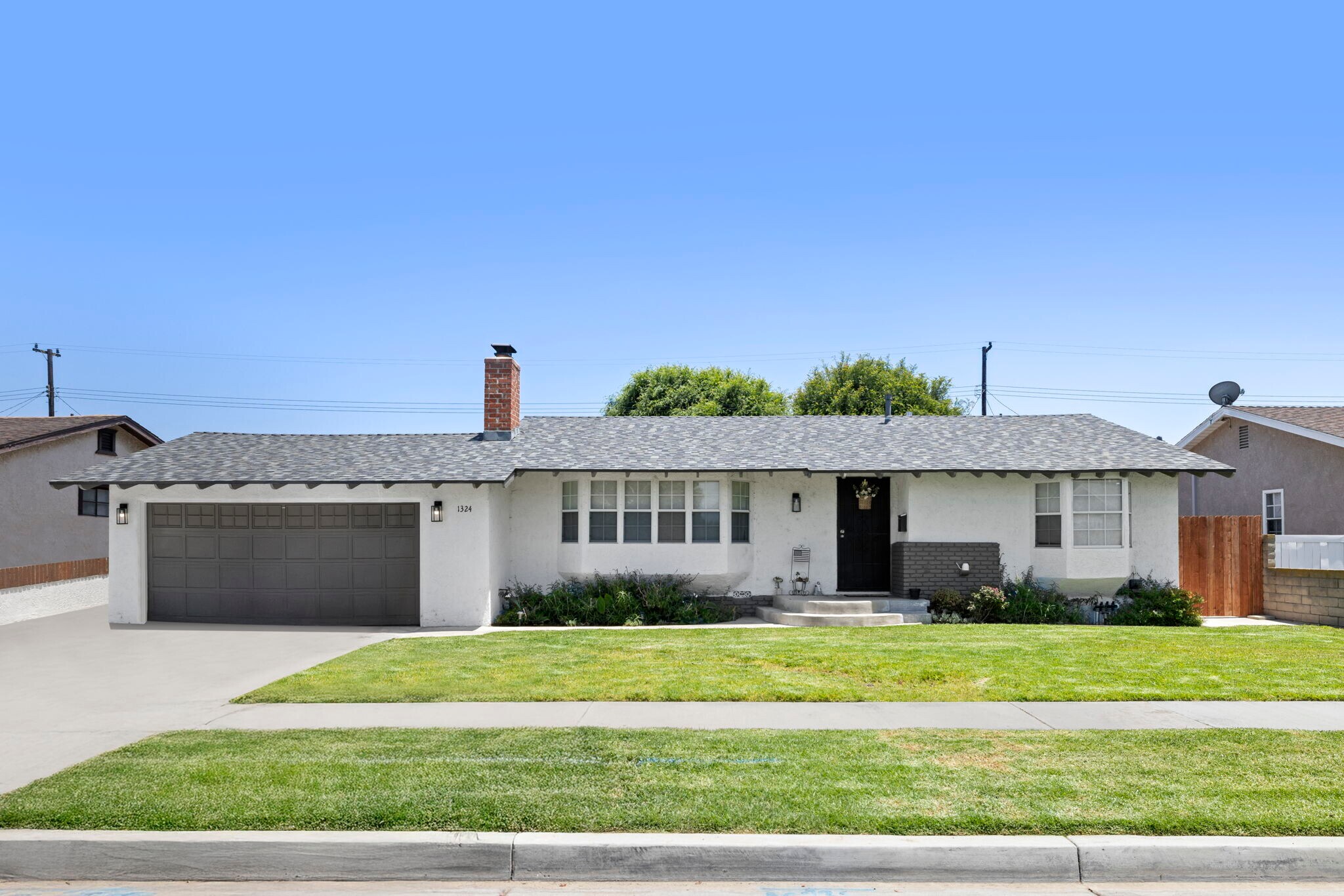 1324 S Oakhaven Dr, Anaheim, CA à vendre Photo principale– Image 1 sur 27