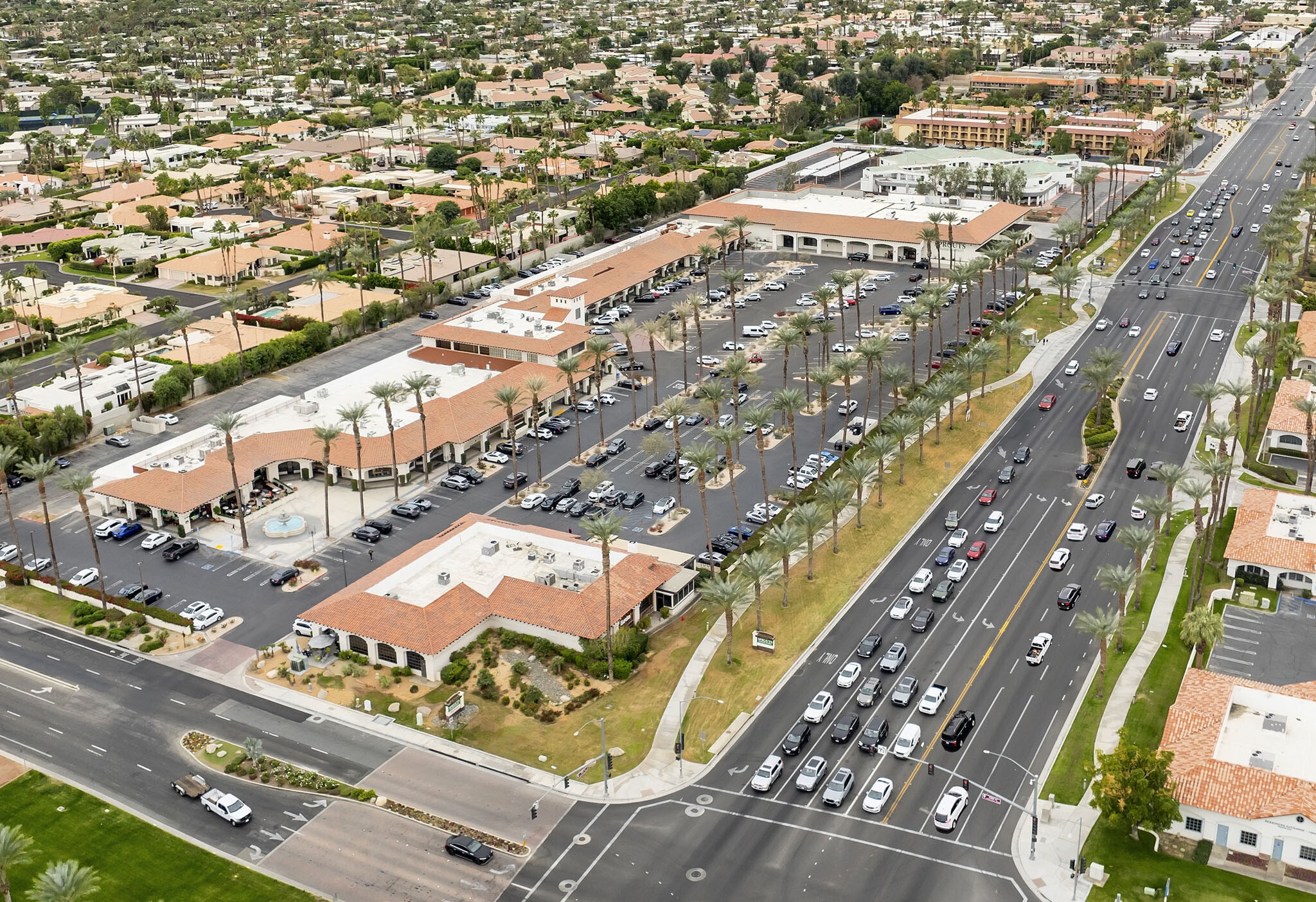 74895-74995 Hwy 111, Indian Wells, CA à louer Aérien– Image 1 sur 5