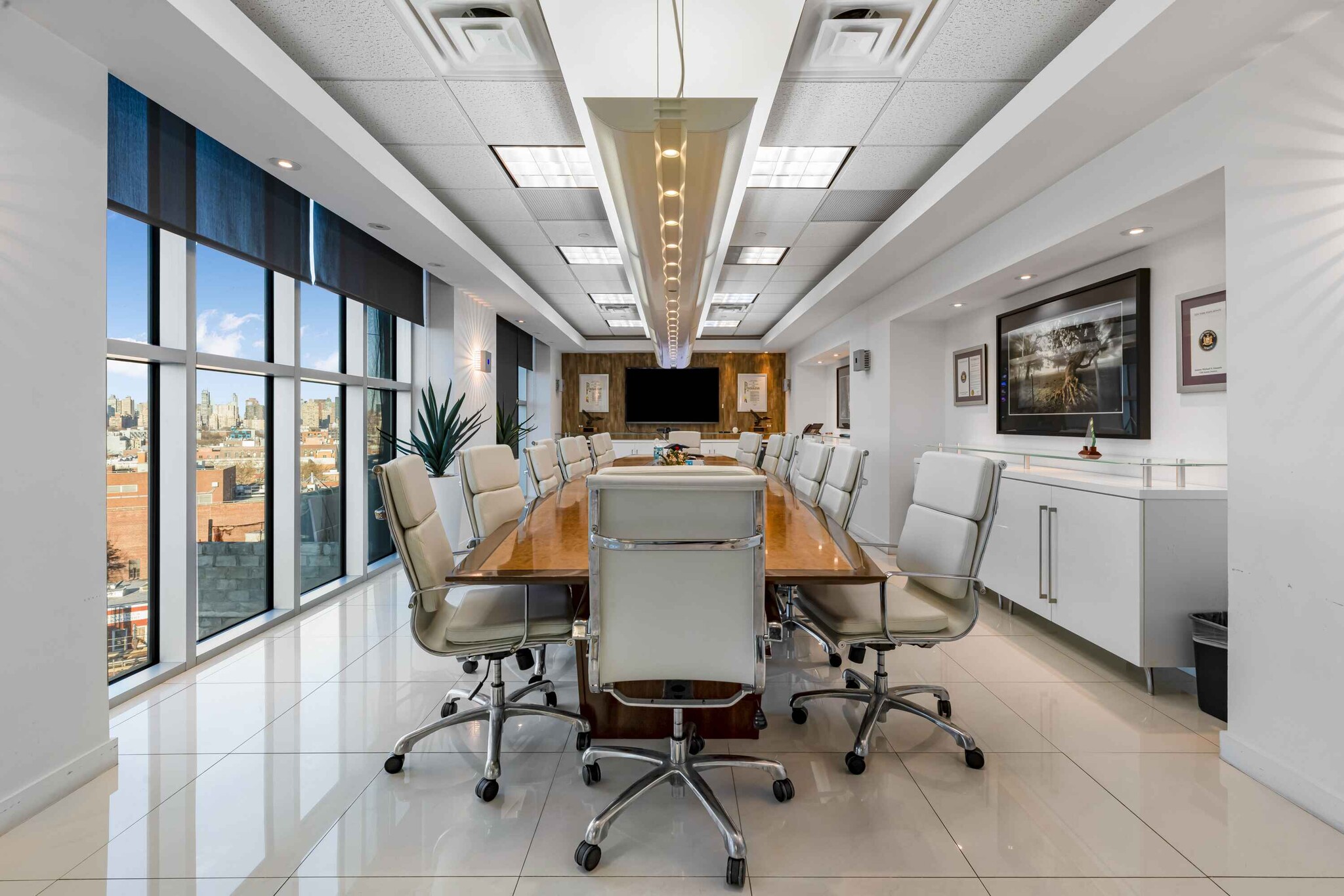 31-19 Newtown Ave, Astoria, NY à louer Photo intérieure– Image 1 sur 14