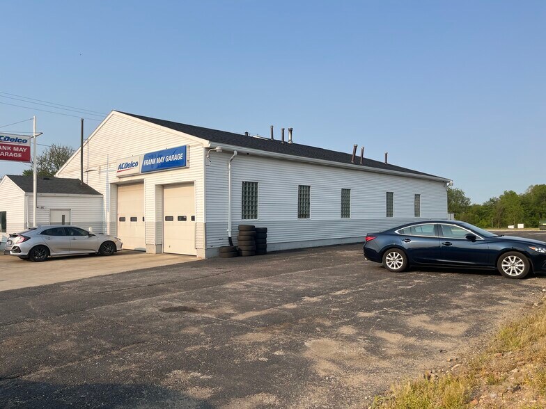 225 S Seiberling St, Akron, OH à vendre - Photo de l’immeuble – Image 2 sur 13
