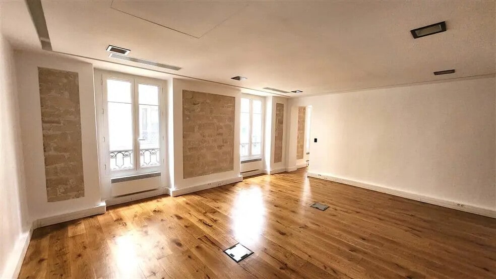 Bureau dans Paris à louer - Photo de l’immeuble – Image 3 sur 9