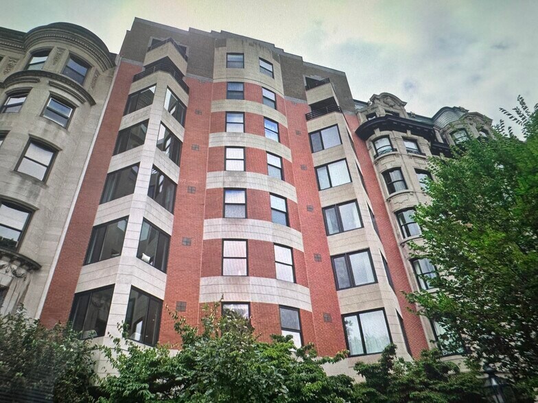 388-390 Commonwealth ave, Boston, MA à louer - Photo de l’immeuble – Image 1 sur 17