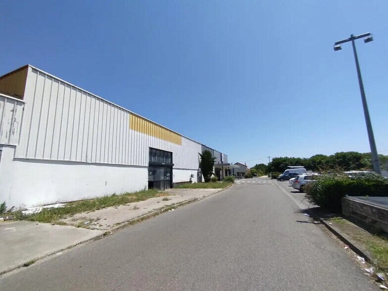 Local d’activités dans Launaguet à louer - Photo de l’immeuble – Image 3 sur 11