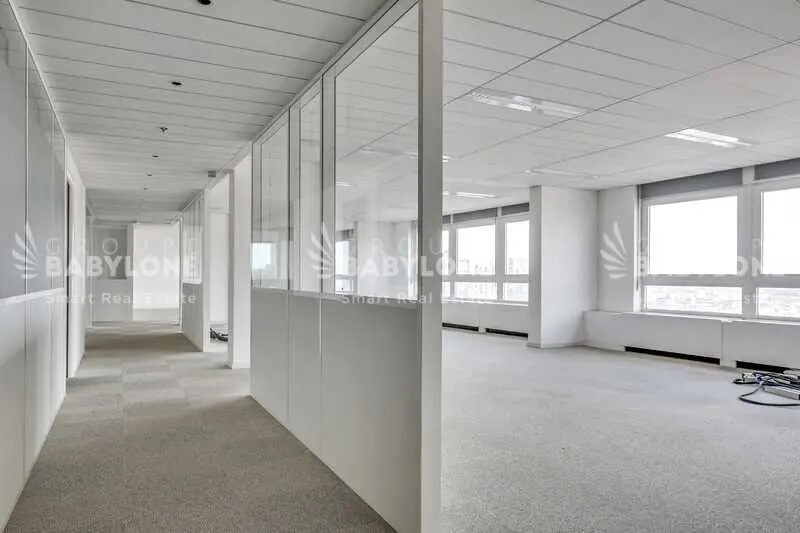 Bureau dans Courbevoie à louer - Photo de l’immeuble – Image 3 sur 13